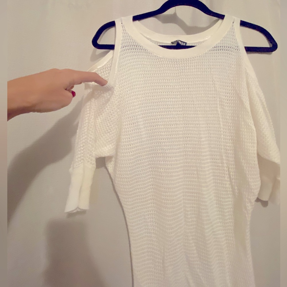 Express Woman’s white XS knitted sweater with open shoulders - Picture 2 of 4